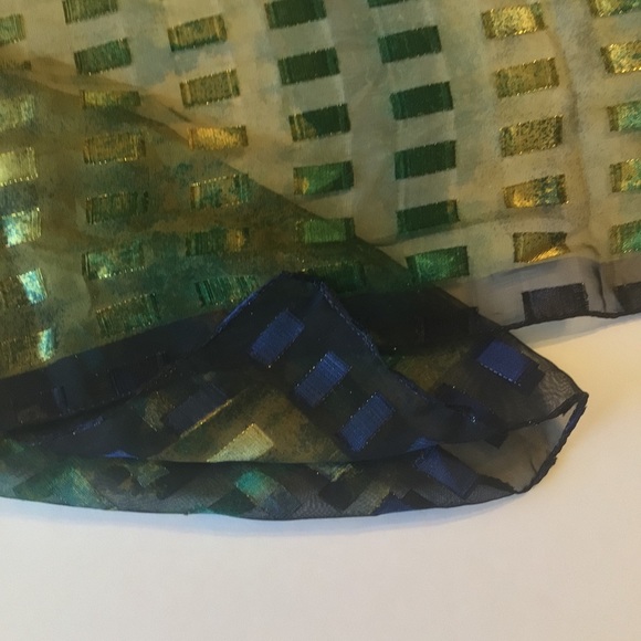 BAY STUDIO SHEER METALLIC SCARF NWT - Picture 10 of 10